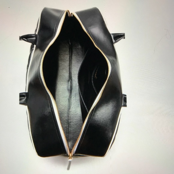 NWOT LIMITED EDITION CHANEL LARGE DUFFLE BAG. - Picture 2 of 8